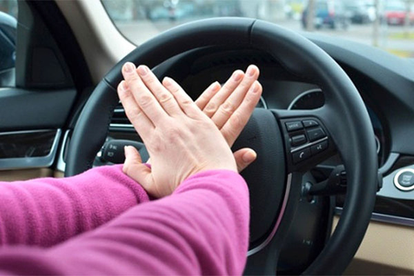 Đô thị Việt Nam bị ô nhiễm âm thanh bởi còi xe