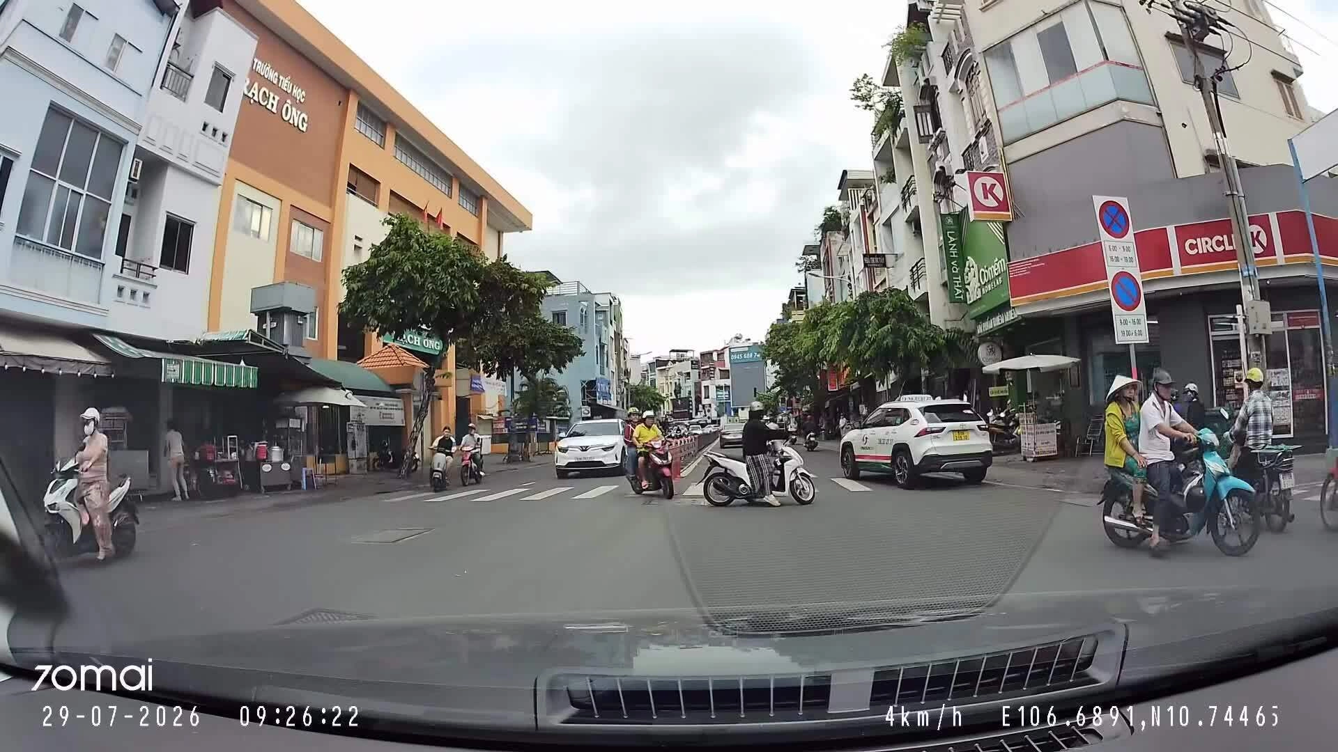 Video:Quang Danh Huynh
